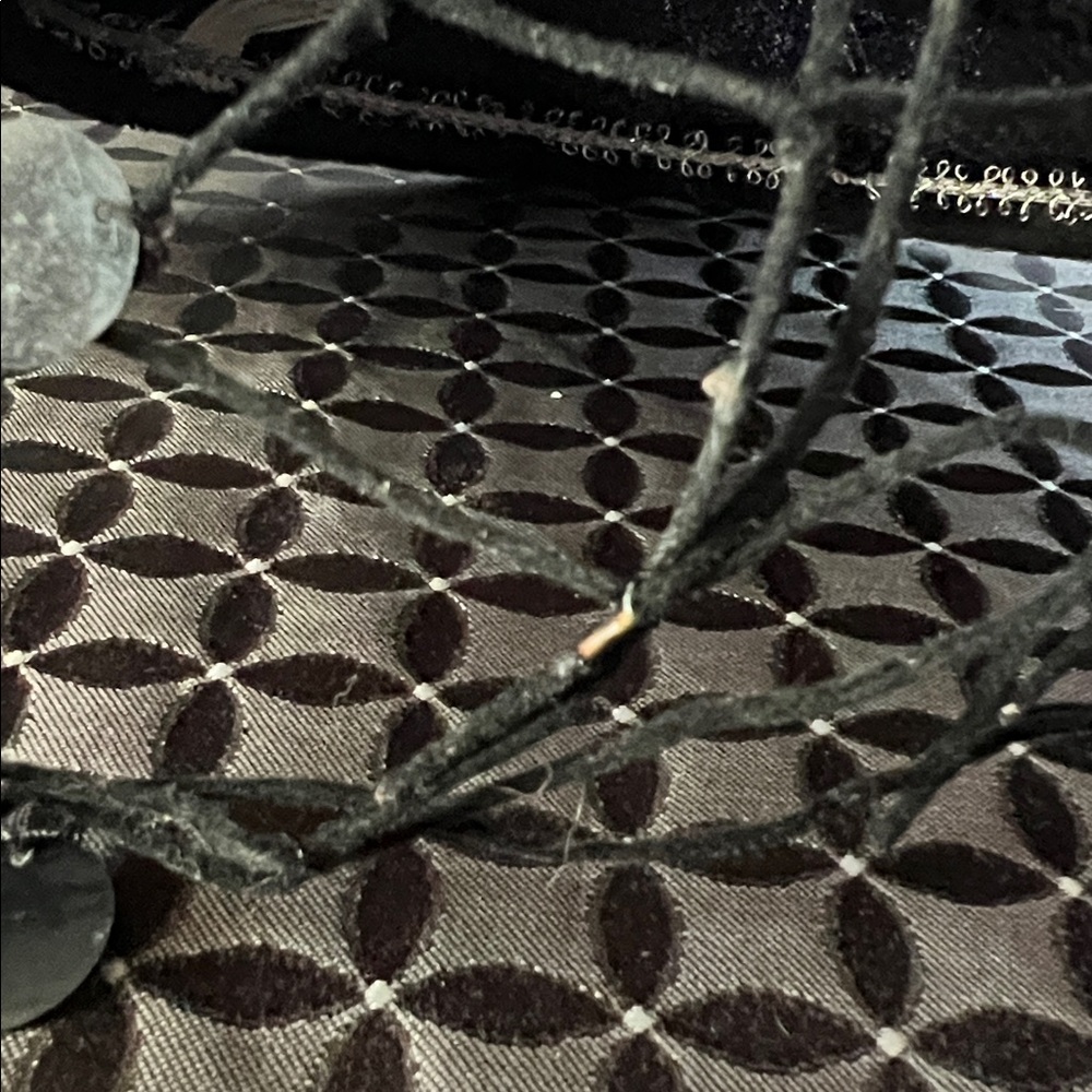 Posable Wire Black Spider Web Goth Fascinator Hat 🖤🕸️🕷️ - Picture 7 of 7